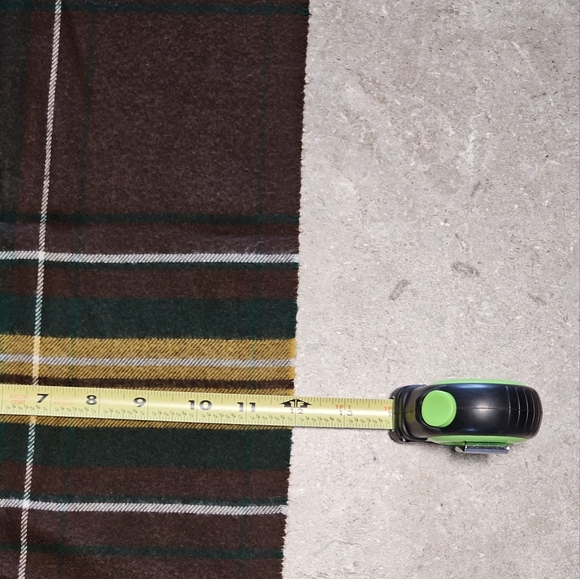 [MERONA] Brown, Yellow, Green & White Plaid Pattern Acrylic Scarf - Picture 9 of 13